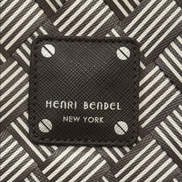Henri Bendel Bag Large Woven Centennial Brown White Woven Stripe Market Tote - Picture 6 of 17